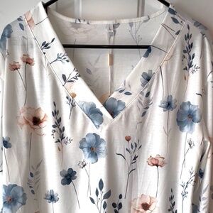 Women’s Boho Long Sleeve Floral Top V Neck Shirt Size L NEW
